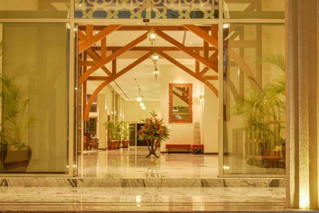 Golden Tulip Zanzibar Airport Hotel & Spa Exteriör bild